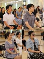 一群人正在聊天描述已自动生成